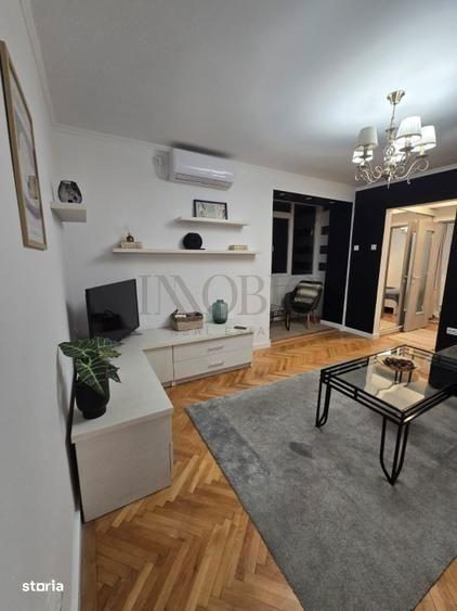 Apartament cu 2 camere semidecomandat, mobilat în Romană