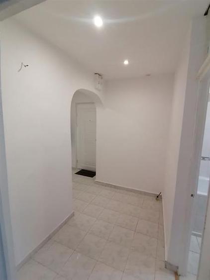 Garsonieră decomandată în Răcădău