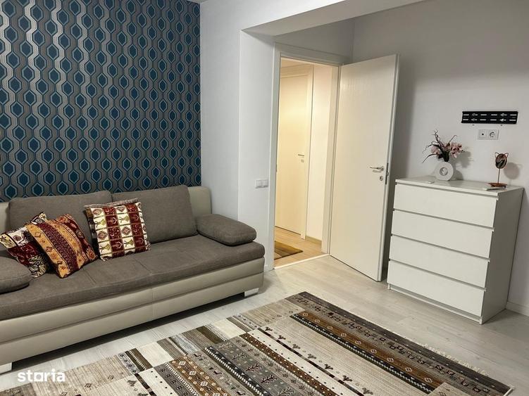 Apartament cu 3 camere, mobilat în Central