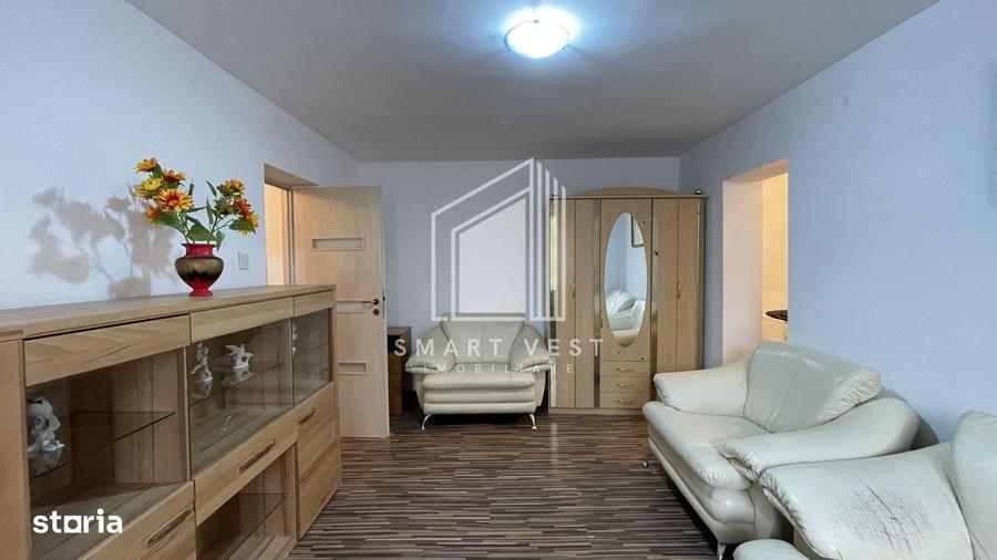Apartament cu 2 camere semidecomandat în Botizului