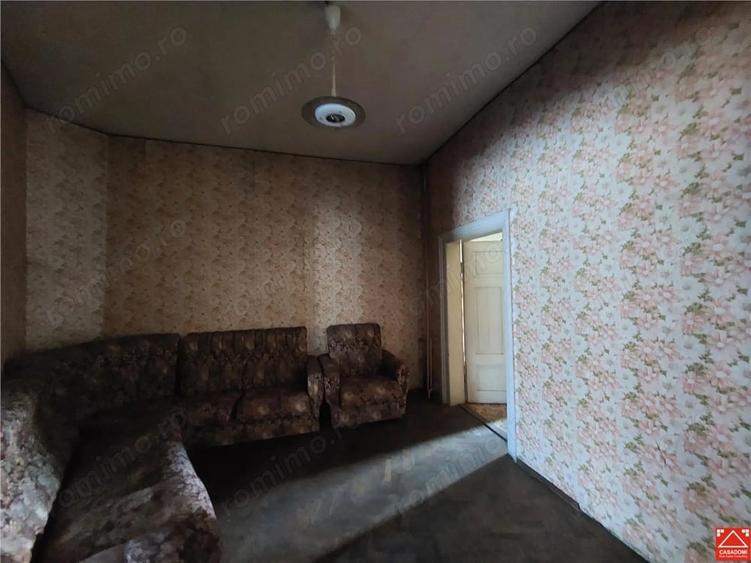 Casă cu 3 camere cu Teren 167 Mp în Central