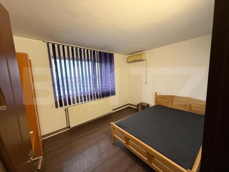Apartament cu 2 camere semidecomandat, mobilat în Micro 11