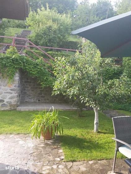 Casă cu 6 camere cu Teren 1310 Mp în Mihăești