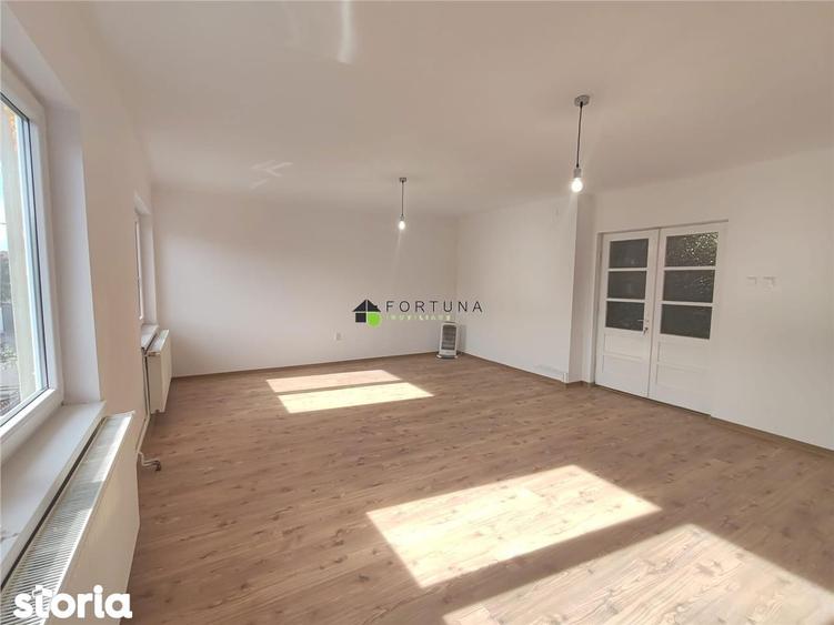 Casa singur in curte - Florilor - 2