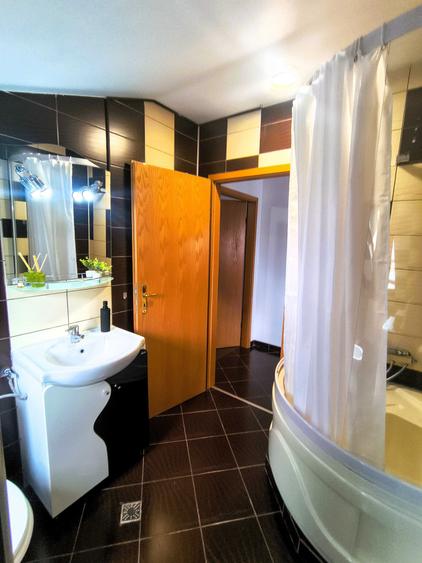 Apartament cu 2 camere decomandat în Exterior Vest