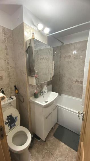 Apartament cu 2 camere decomandat, mobilat în Eroii Revoluției