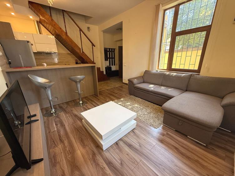 Apartament cu 2 camere, mobilat în Ultracentral