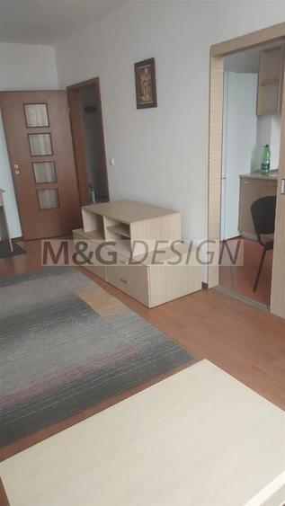 Apartament cu 2 camere decomandat în Aradului