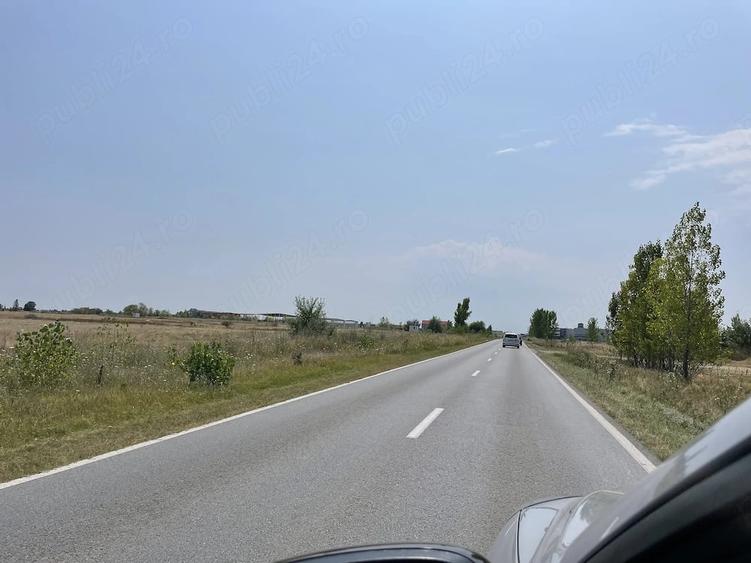 Teren de 138167 mp, în Sud