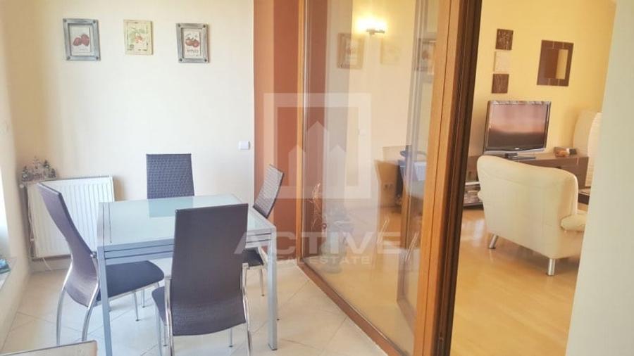 Apartament  4 camere -terase generoase -Zona  regionala cfr - 12