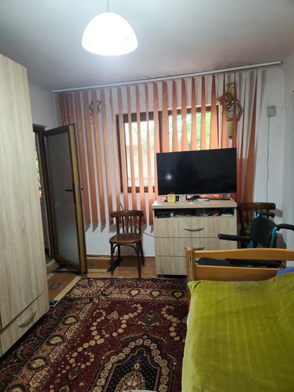 Casă cu 3 camere în Bereasca