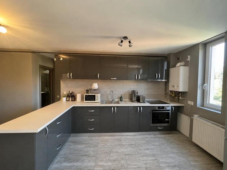 Apartament cu 3 camere decomandat în Vest