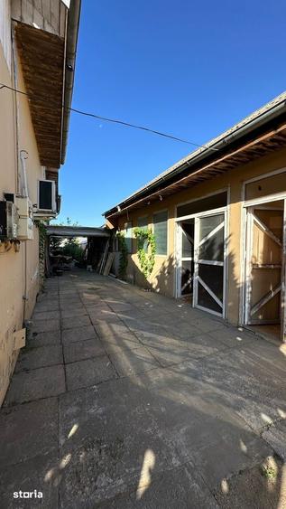 Casă cu 5 camere decomandat cu Teren 700 Mp în Central