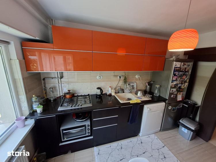Apartament 3 camere 2 bai centrala gaz Brotacei - 4
