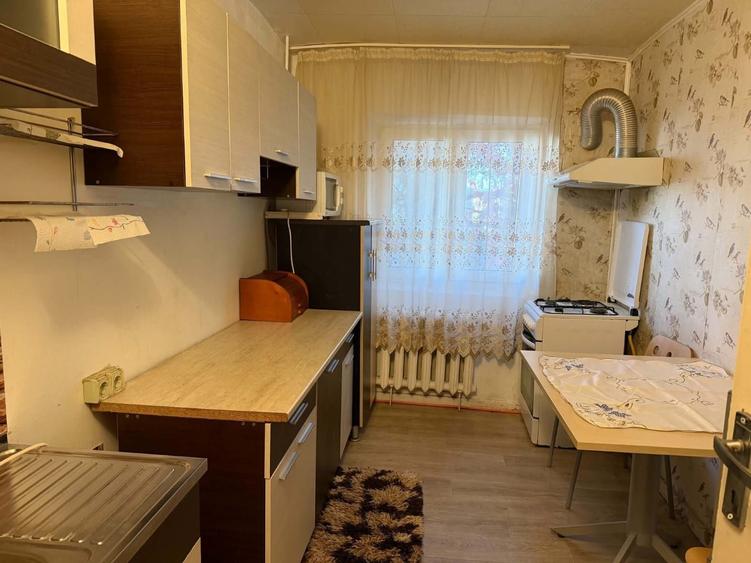 Apartament cu 2 camere decomandat în Exterior Vest
