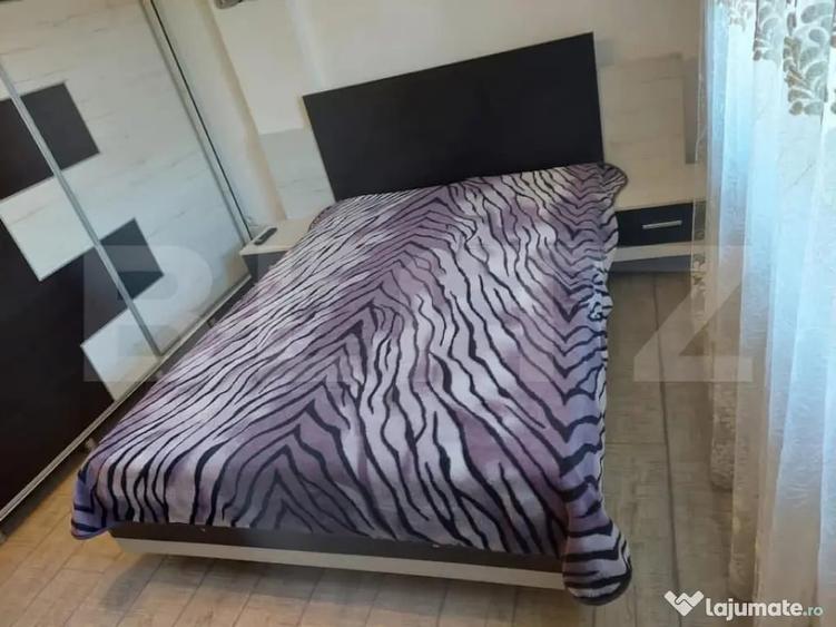 Apartament cu 2 camere semidecomandat în Lotrului