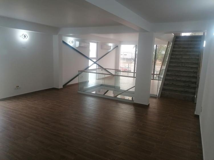 Spațiu industrial, de 950 mp, în 1 Decembrie