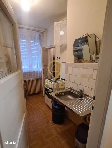 Apartament cu 2 camere decomandat în Central