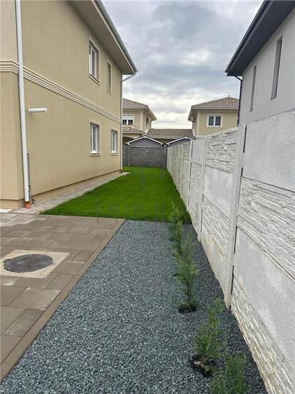 Duplex cu 4 camere cu Canalizare în Dumbrăvița