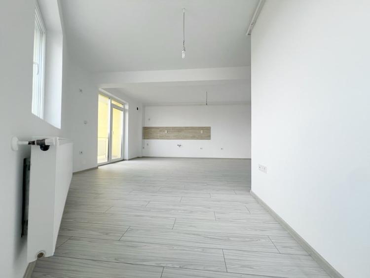 Apartament cu 2 camere decomandat în Giroc — fotografia 3
