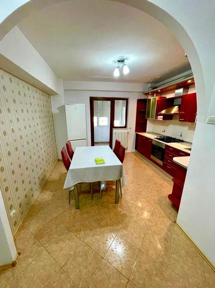 Apartament 2 camere, 2 balcoane, zona Centru, Alba Iulia - 1