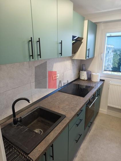 Apartament cu 2 camere semidecomandat, mobilat în Giurgiului