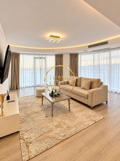 Apartament cu 3 camere semidecomandat în Central