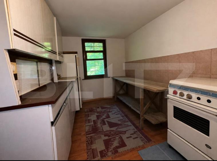 Casă cu 3 camere cu Teren 3328 Mp în Hondol