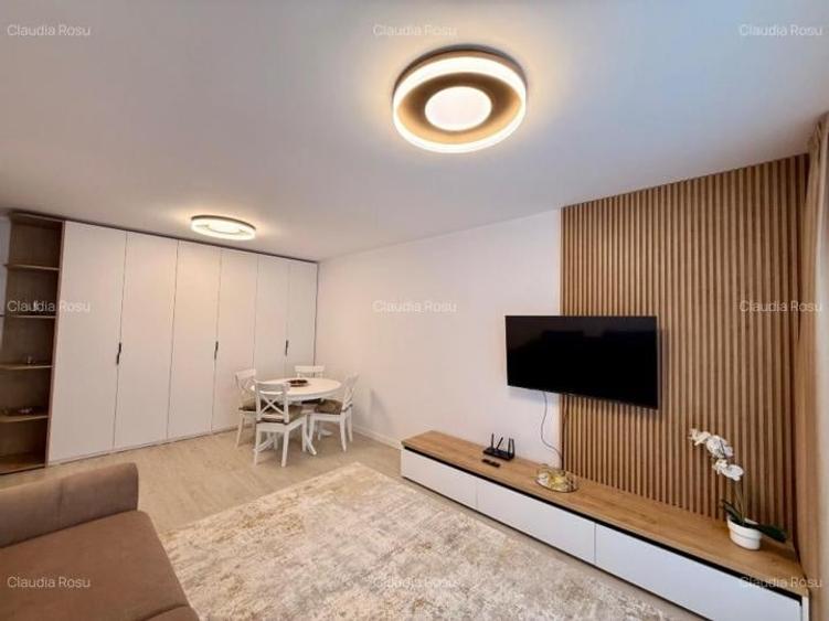 Apartament cu 2 camere decomandat, mobilat în Băneasa
