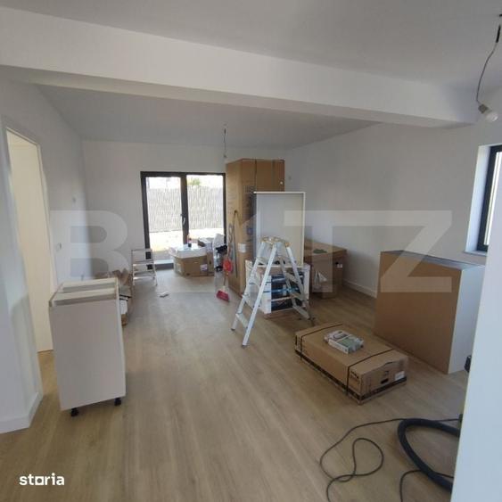 Casă cu 4 camere în Valea Adâncă
