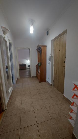 Apartament cu 2 camere decomandat în Mihai Bravu