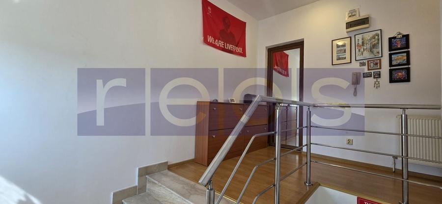 Apartament cu 4 camere în Dristor