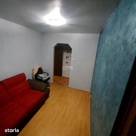 Apartament cu 4 camere decomandat în Autogară