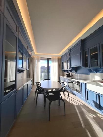 Apartament cu 5 camere decomandat, mobilat în Kiseleff