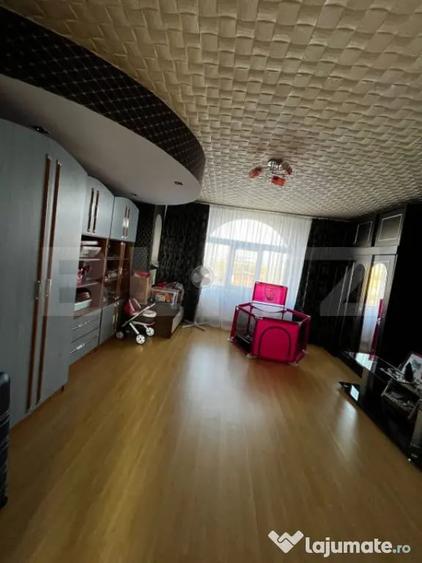 CASA PE 3 NIVELE CU PISCINA EXTERIOARA IN CARTIERUL PRIMAVER - Turda (Cluj) - 2