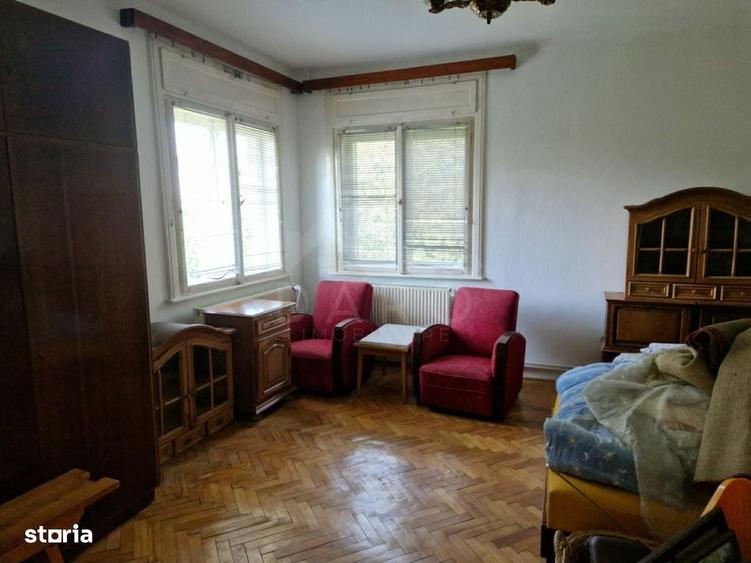 Casă cu 4 camere cu Teren 421 Mp în Central