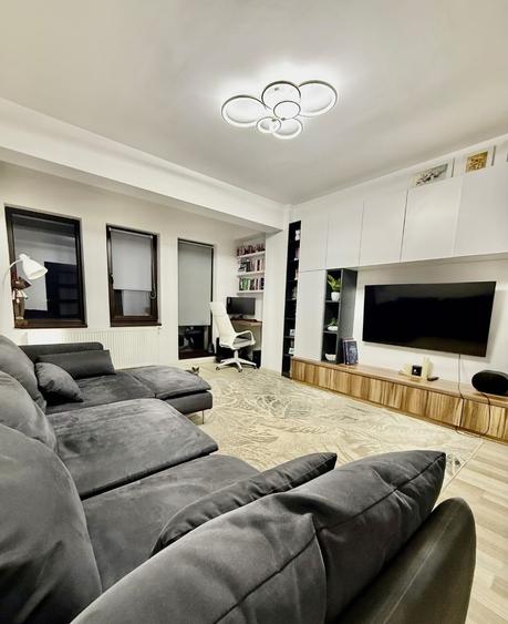 Apartament cu 2 camere decomandat în Nicolina