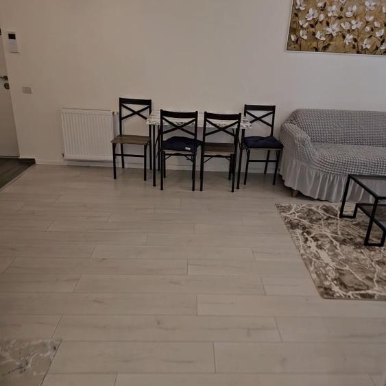 Apartament cu 3 camere decomandat, mobilat în Rahova