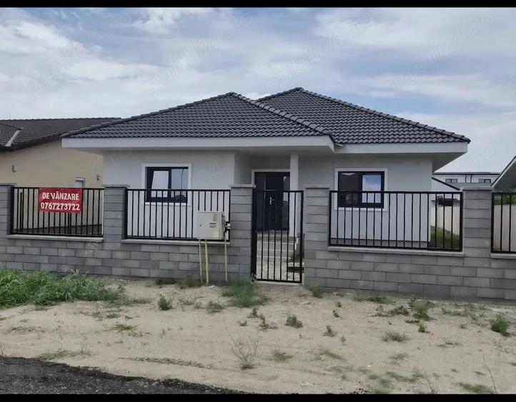 Casă cu Teren 640 Mp în Moșnița Nouă
