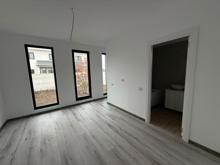 Casă individuală cu 3 camere cu Teren 270 Mp în Clinceni