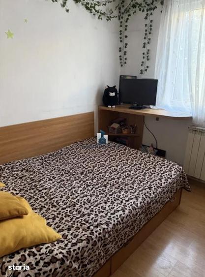 Apartament cu 3 camere semidecomandat în Giurgiului