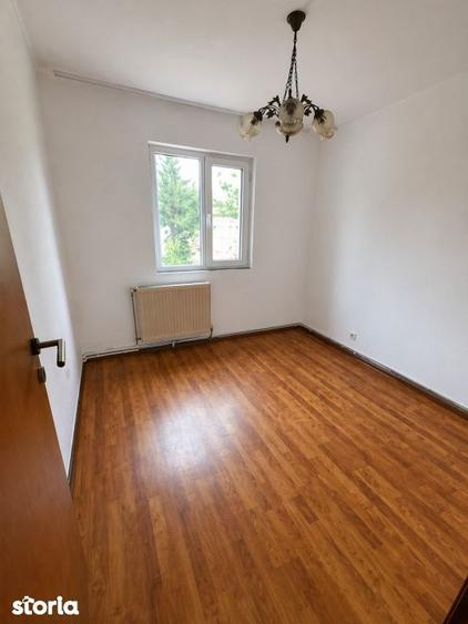 Apartament cu 2 camere semidecomandat în Astra — fotografia 1