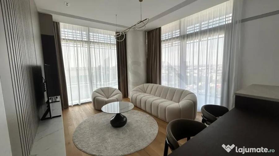 Apartament cu 3 camere semidecomandat în Floreasca