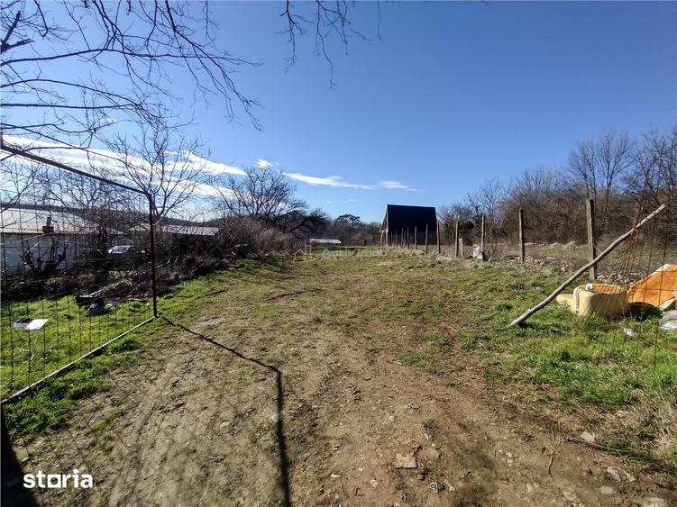 Teren de 2500 mp, în Central