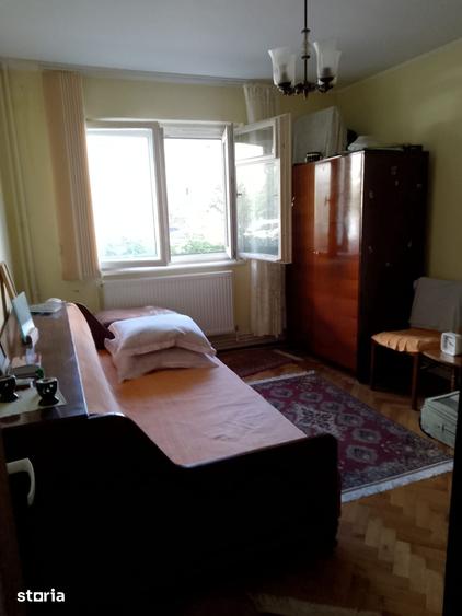 Apartament cu 2 camere semidecomandat în Hipodrom
