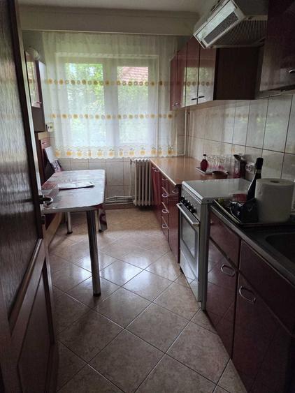 Inchiriez apartament 4 camere Alba Iulia, str. Mircea cel Batran (Exclus agentii) - 3