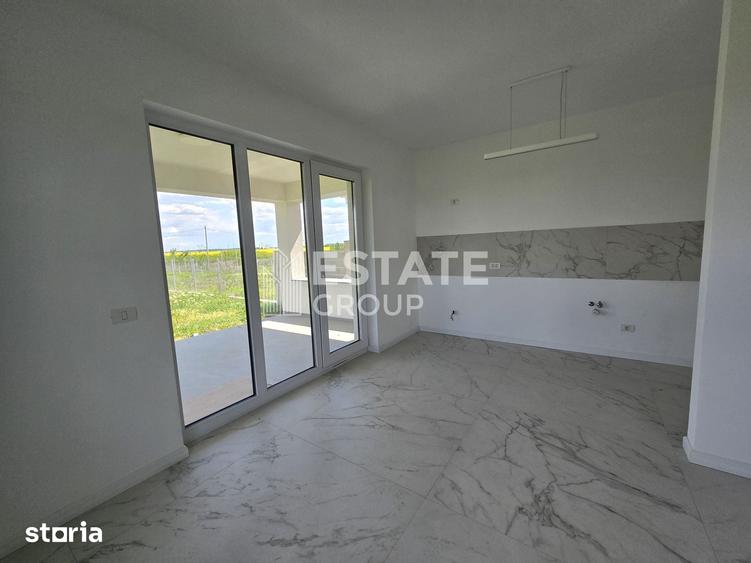 Casă cu 3 camere cu Teren 390 Mp în Sânandrei