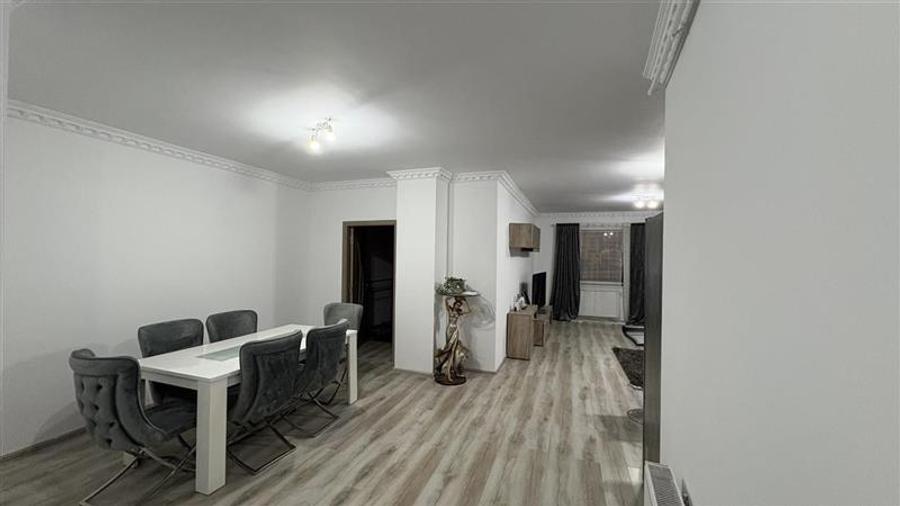 Apartament cu 2 camere circular, mobilat în Dâmbul Rotund