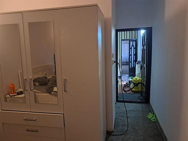 Casă cu 3 camere cu Canalizare în Sărărie