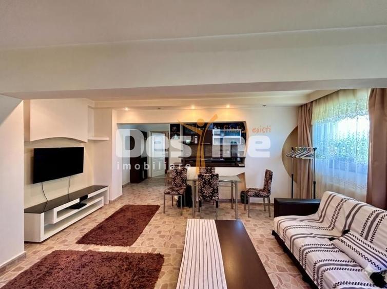 Apartament cu 3 camere semidecomandat, mobilat în B-dul București
